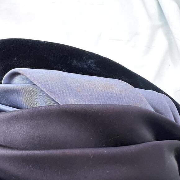 Vintage Union Made Purple Velvet & Silk Cloche Turban Style Hat with Brooch